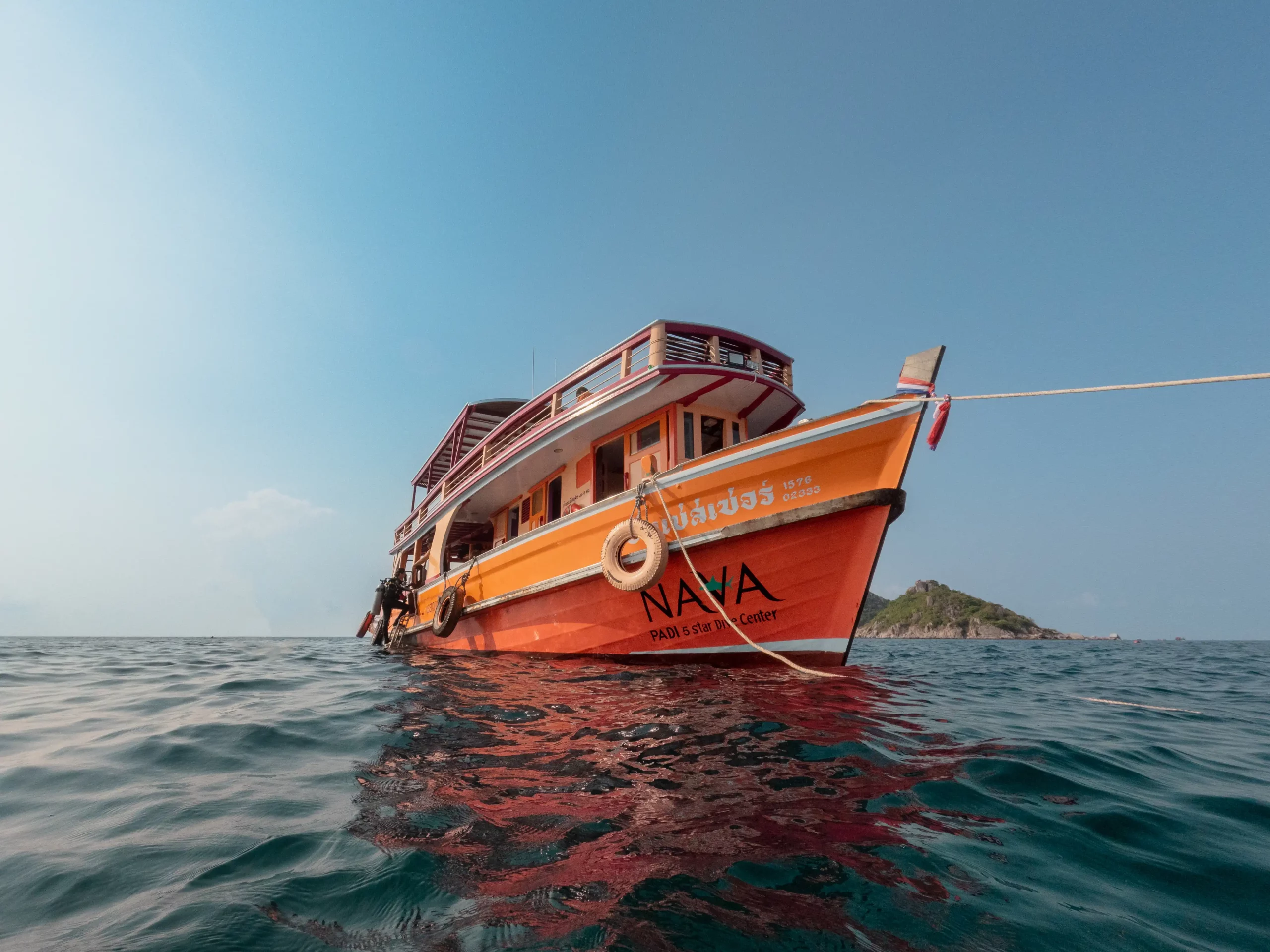 The front view of the Sunchaser dive boat by Nava Scuba Diving