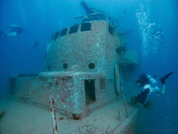 313 HTMS Suphairin Wreck in Koh Tao